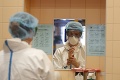 Poplach v českej nemocnici: Nakazili sa zamestnanci aj pacient, zatvorili celé oddelenie