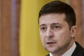 Dráma v Kyjeve: Pred úradom ukrajinského prezidenta sa podpálil muž