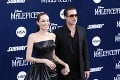 Pitt a Aniston si vymieňali veľavravné objatia: Jennifer sa pri slovách o rivalke Angeline neudržala