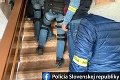 Policajti NAKA zasahujú v Levoči: Akcia súvisí s nedovoleným ozbrojovaním