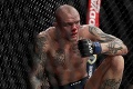 Bojovníka UFC prepadli v dome: Ustál všetky údery, na záver prišlo prekvapenie