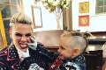 Pink so synčekom prekonali koronavírus: Desivé slová o tom, čo sa dialo s jej malým anjelikom