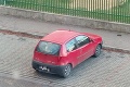 Pred škôlkou v Trnave zaparkoval, akoby mal vodičák prvý deň: Ten detail vás však zarazí!