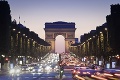Francúzsku hrozia bombové útoky: V Paríži evakuovali okolie Víťazného oblúka