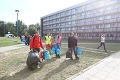 Veľká fotogaléria: Do Gabčíkova dorazilo menej migrantov, niektorí našu krajinu otvorene odmietli!