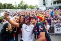 Táto kráska je snom každého muža: Nielenže je neuveriteľne sexi, ale môže zmeniť históriu F1-tky!