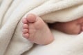 Po domácom pôrode v Plzni žilo bábätko len 2 hodiny: Zásadná chyba mamičky