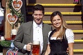 Futbalisti Bayernu prevetrali svoje polovičky: Takto oslavovali na Oktoberfeste!