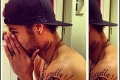 Telo samá kerka! Hviezdny Neymar prezradil význam svojich tetovaní