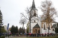 Mladomanželia Saganovci na Štrbskom plese: Najprv jazda na koči a veselica sa môže začať!