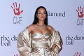 Toto fanúšikov barbadoskej speváčky nepoteší: Rihanna, kde máš sexi postavu?