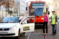 V Bratislave to kvôli protestu taxikárov vrelo: Potýčky a nervozita na cestách!
