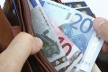 Vláda odobrila zvýšenie minimálnej mzdy: Na budúci rok vzrastie na 480 eur