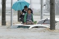 Japonsko sužujú prívalové dažde: Rozvodnené rieky zaplavujú domy