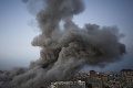 Izrael zachytil štyri rakety vystrelené zo Sýrie, pri Damasku hlásili výbuchy