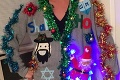 Trojnásobná mama predáva na eBayi vianočné pulóvre: Výtvory, ktoré prekonajú aj vaše najhoršie predstavy!