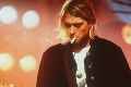 Dražba vecí zosnulého speváka: Neopratý sveter Kurta Cobaina môže vyniesť až 270-tisíc €