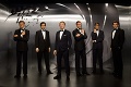 Všetkých šesť predstaviteľov Jamesa Bonda na jednej fotke: Komu to ako agentovi 007 pristalo najviac?
