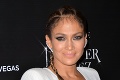 Jennifer Lopez s podprsenkou a bez nej: Fú, ten rozdiel bije do očí!