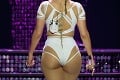 Jennifer Lopez s podprsenkou a bez nej: Fú, ten rozdiel bije do očí!