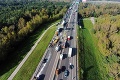 Chaos v Bratislave: Kvôli hromadnej nehode kolabovala doprava!