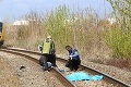Tragédie: Vlaky v tomto roku zrazili na železnici už 102 ľudí!