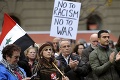 Vyše dvadsať španielskych miest bolo dejiskom protestov: Španieli sa búria proti náletom v Sýrii