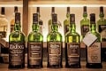 Škótski fajnšmekri majú novú záľubu: Vychutnajte si parnú whisky!