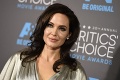 Túžila mať pery ako Angelina Jolie, dopadlo to katastrofálne: Z tej fotky vás strasie!