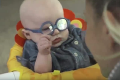 Video, ktoré dojíma celý svet: Chlapček prvýkrát uvidel svoju mamu, jeho reakcia vás úplne odrovná