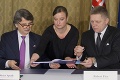 Veľká výhra pre Slovensko: Vláda podpísala zmluvu s automobilkou Jaguar Land Rover!