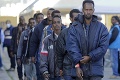Žiadatelia o azyl možno budú vypĺňať dotazník pred vstupom do EÚ: Vieme, aké otázky ich čakajú