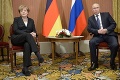 Incident s Putinovým psom: Vystrašil ruský prezident Merkelovú zámerne?