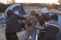 Filmárka zažila v utečeneckom tábore chvíle hrôzy: Celý horor nakrútila na VIDEO