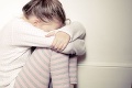 Súd rozhodol v prípade sexuálnych násilníkov: Gang 7 rokov zneužíval mladé dievčatá