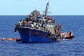 Záchranná akcia pri líbyjskom pobreží: Z vôd Stredozemného mora dostali takmer 3000 migrantov