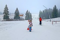 Do najchladnejšej obce Slovenska konečne dorazila zima: Na Vianoce blato, teraz biele zlato!