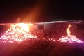 Horela chata na strednom Slovensku: Na mieste zasahovali hasiči, jedna osoba utrpela popáleniny