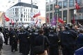 Bratislavu zaplavili stovky demonštrantov: Desiatky zadržaných, zranení policajti a zrušenie MHD!