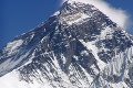 Po zemetrasení v Nepále došlo k ďalšej zmene: Postihla najvyššiu horu sveta
