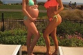 Modelka s extra malým tehotenským bruchom opäť provokuje: Sledujte moju postavu 4 dni po pôrode!