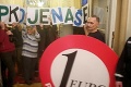 Boľavé miesto hlavného mesta: Bratislavčania protestovali proti predaju PKO za jedno euro