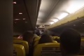 Dráma na palube Ryanairu, posádka šokovala cestujúcich svojím oznamom: My nechceme zomrieť!