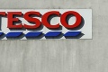 Sieťou obchodov Tesco rezonuje škandál: Traja manažéri sú obvinení z podvodu
