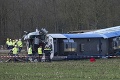 Osobný vlak sa zrazil s obrneným vozidlom: Hlásia viacerých zranených
