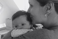 Čerstvá mamička Absolonová v strachu: Modlí sa za zdravie synčeka!