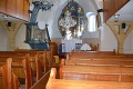 Obyvatelia Mýtnej a Dobroča majú samostatné vchody do svätostánku: Kostol si rozdelili napoly!