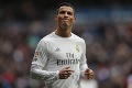 Ronaldo rozstrieľal súpera 4 gólmi: Keď však uvidíte reakciu jeho syna, nebudete sa môcť prestať smiať!