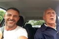 Spoločné video syna s chorým otcom hreje pri srdci: Milióny ľudí milujú ich karaoke v aute!