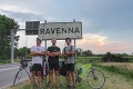 Traja maturanti sa vybrali na bicykloch z Bratislavy do Ríma: To, čo zažili, je len pre silné povahy!